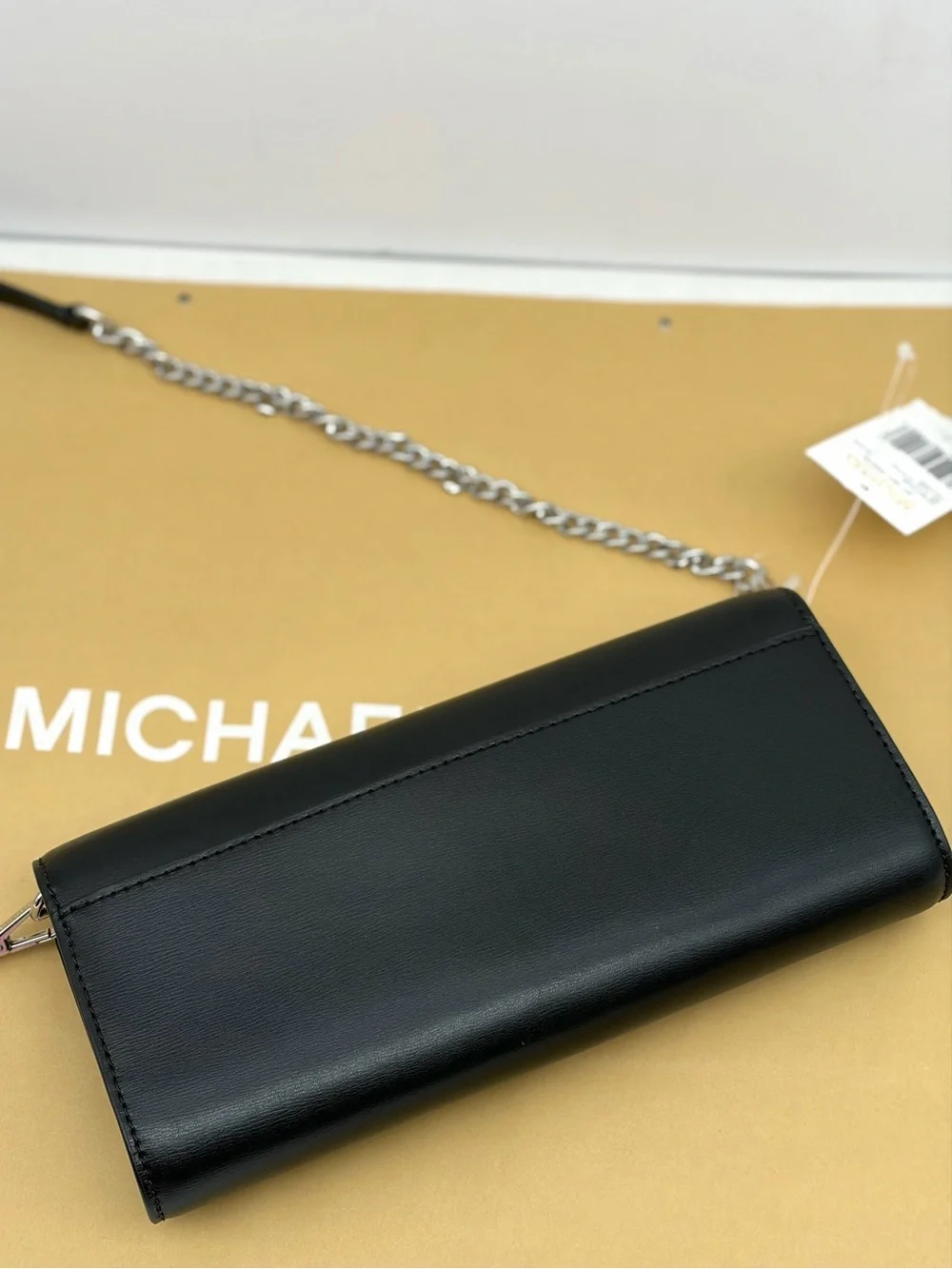 Michael Kors Jet Set Travel Leather Clutch Crossbody Wallet on chain